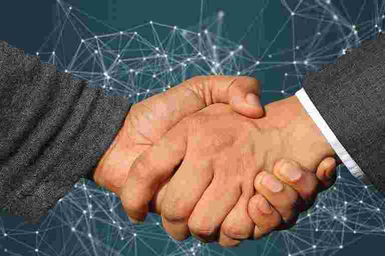 Flipkart-Adani集团协议加强供应链基础设施和数据中心功能