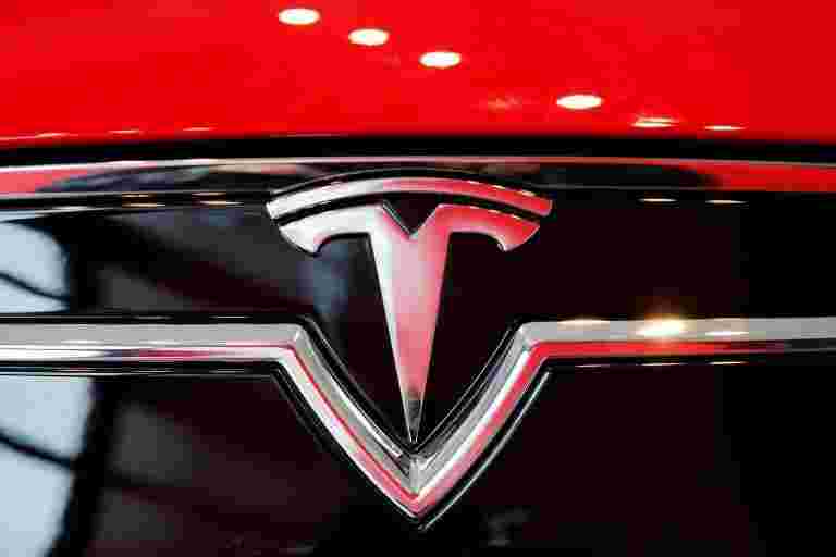 Tesla汽车今年将能够完全驱动自己：伊隆麝香