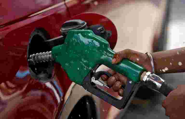 汽油，柴油价格上涨了第6天。查看此处的价格