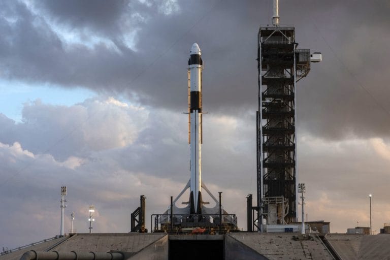 Spacex推迟Starlink卫星再次发射，为“大约一周”