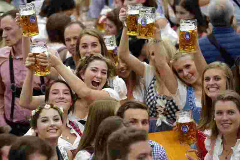 慕尼黑：今年的慕尼黑啤酒节是咆哮的成功