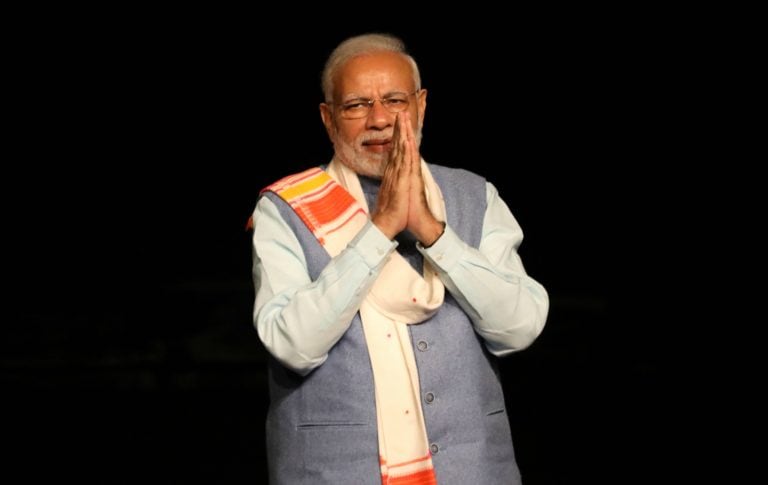 Narendra Modi首相Narendra Modi作为地标时刻的配额账单通过，谢谢所有支持各方