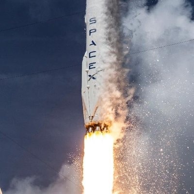 由于强风，Spacex推迟首次商业发射