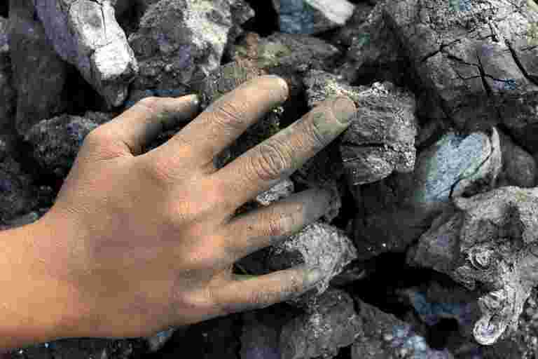 商业煤炭拍卖第5天：Aditya Birla GRP领导3种煤矿的出价最高