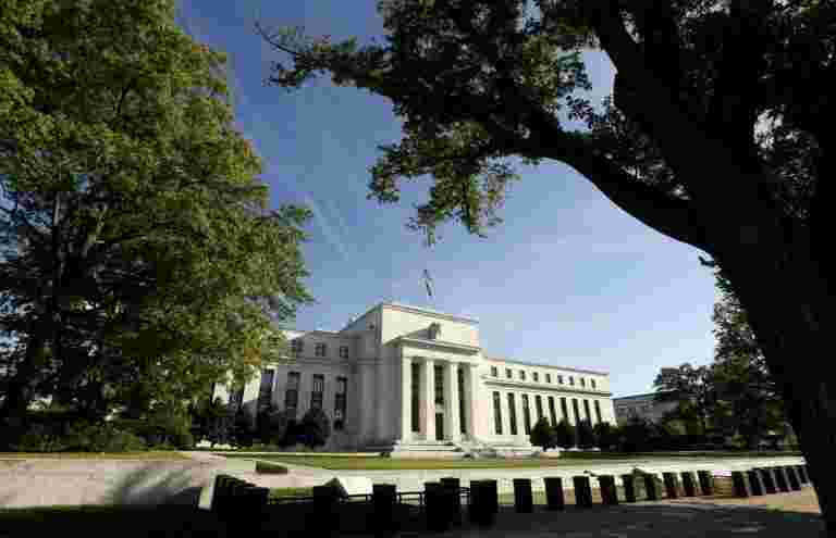 美国联邦储备推出了简化为较大银行的规定的提案