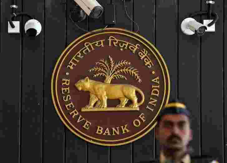 报告称，RBI，银行开始讨论控股公司模式
