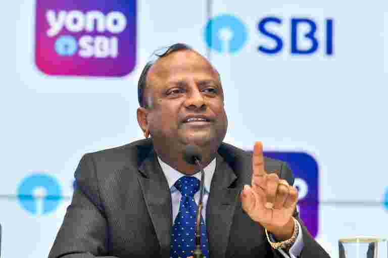 'Road Pe Rehna Padega':SBI BOSS Rajnish Kumar的轻松承担为什么他买不起减薪